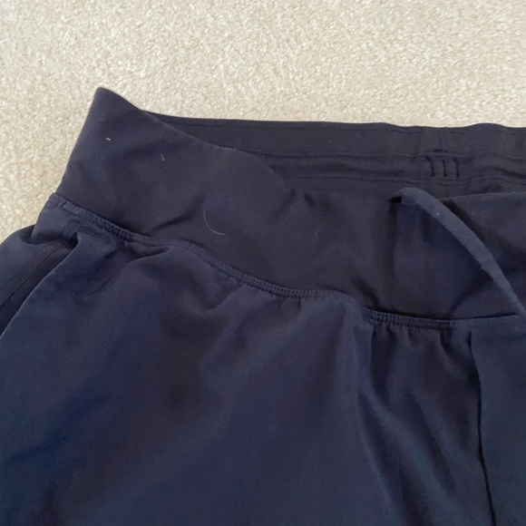 Lululemon 🍋black shorts no lining no size tag fits M 9 inseam - Picture 5 of 10